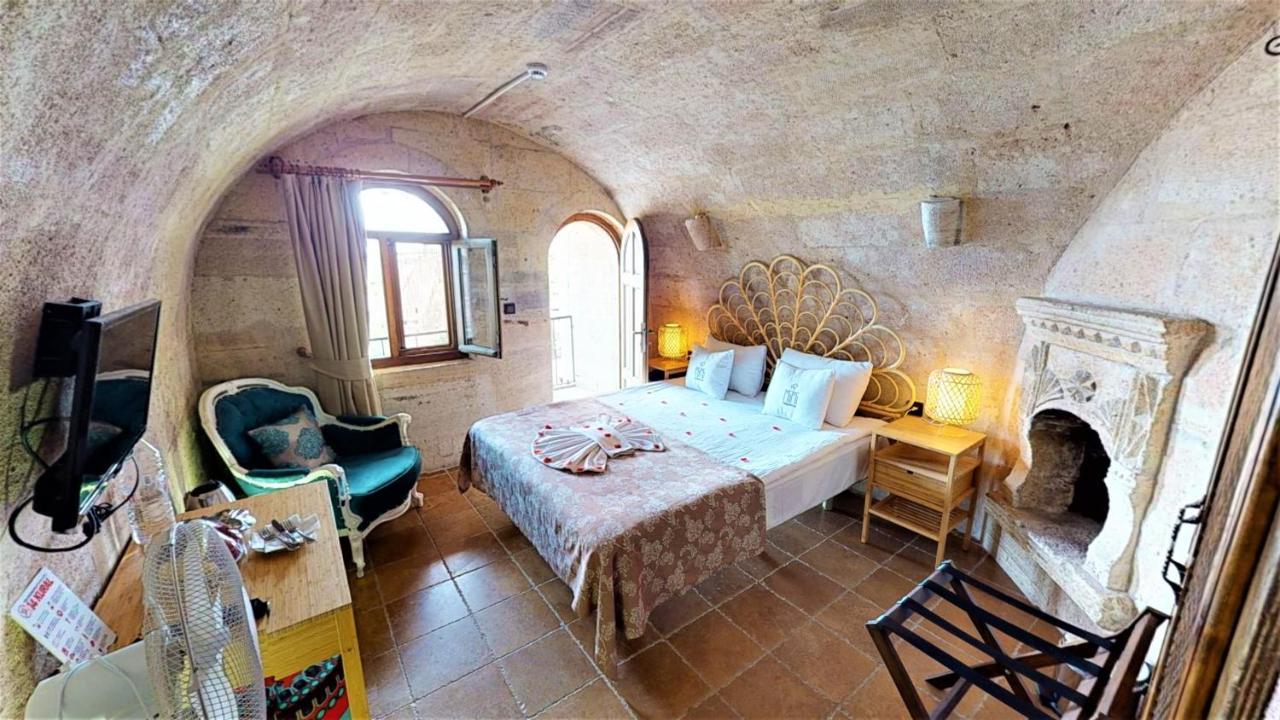 Mimi Cappadocia Luxury Cave Hotel Uchisar Exterior foto