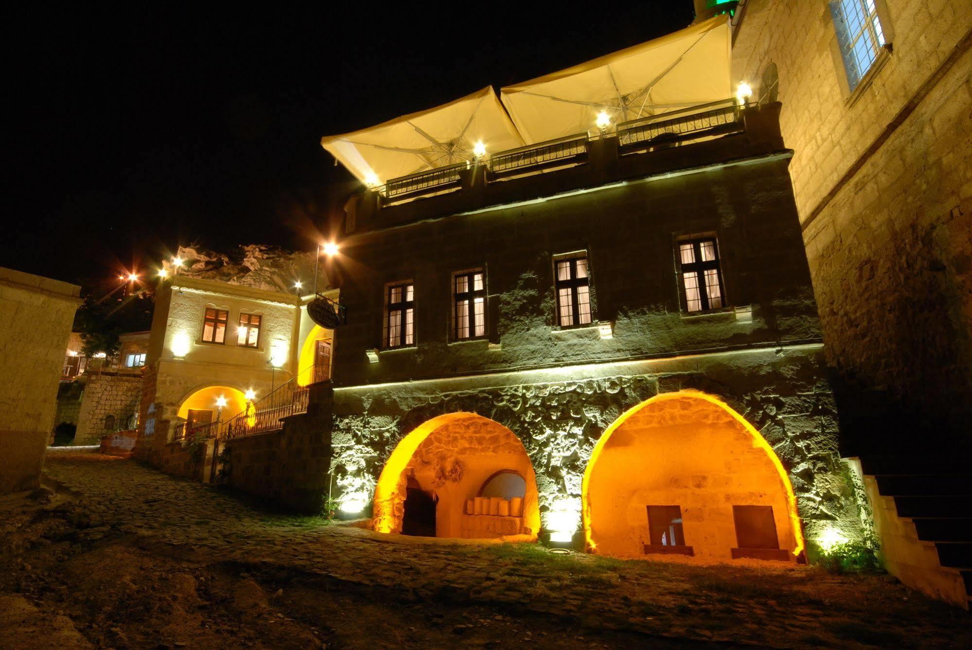 Mimi Cappadocia Luxury Cave Hotel Uchisar Exterior foto